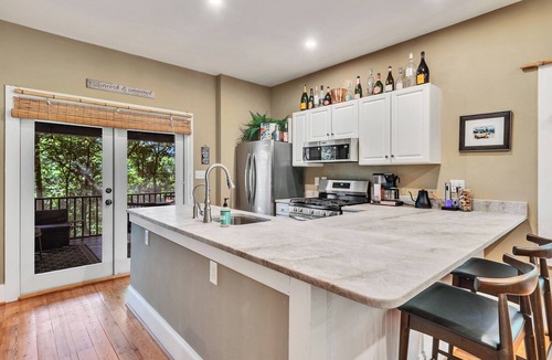 Irvington House | The Rosé Retreat: Pool-Screened Porch-RELAX