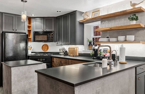 Shaw Apartment | The Shaw Luxe - Near Metro and U St - Free Parking