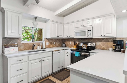 Granite Shoals House | The Shorewood | Dog-Friendly Lake Retreat
