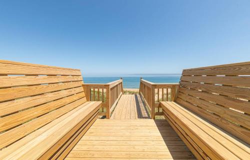 Kill Devil Hills House | The Sweet Spot - KDH MP 7.5, Oceanfront, Ocean View, Pool, Hot Tub, Pets OK, Flex Stays