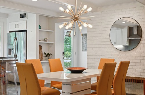 Covington House | The Ultimate Group Stay: 3 Homes, 2 Acres, Sleeps 24!