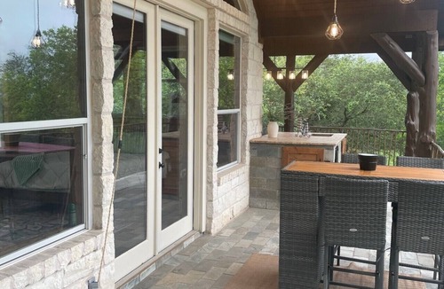 Buda Cottage | The Upper Room | 360° Patio Views & Elevated Hill Country Escape