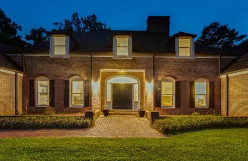 Lithonia Villa | The Villa Rose Estate - NEW POOL SLEEPS 16