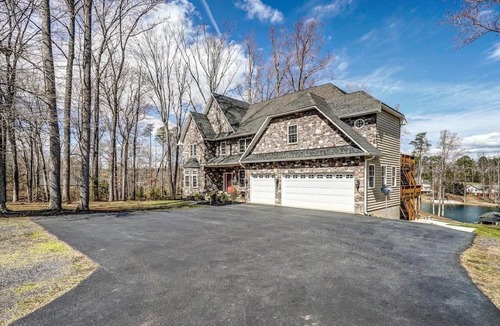 Mineral House | The Waters at lake anna - Home away from home
