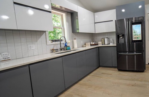 Brandon House | The White Brick Cottage located in Buckhead Area: Peaceful and Charming