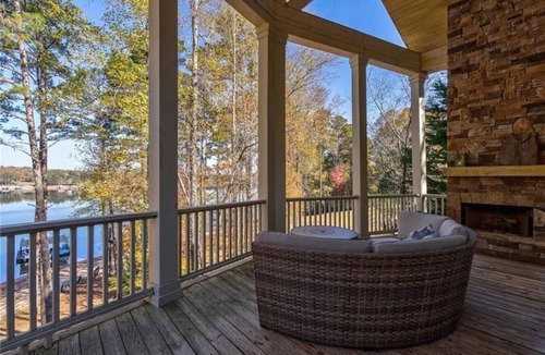 Dawsonville House | The White Hart House-Lake Lanier