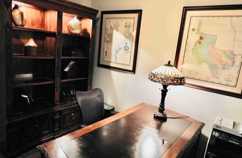 Cedar Park House | The Writer House! Office and King Bed