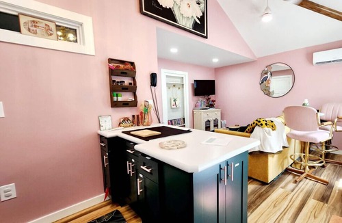 Milford House | Themed Bungalow near Beaches, DE turf, Downtown, State Parks, Bayhealth