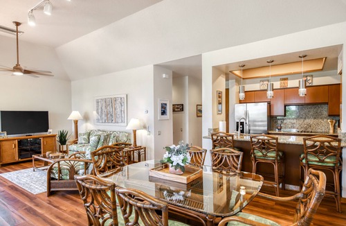 Waikoloa Condo | Third floor condo with ocean views, pool and hot tub access, and golf nearby