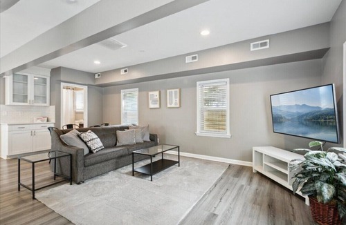 Buckroe Beach House | This house is a 2 bedroom(s), 2 bathrooms, located in Hampton, VA.