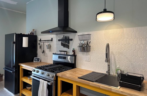 Earlsboro Apartment | Three Cozy Domes