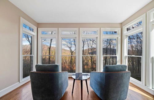 Big Canoe Cabin | Thrush Turn Manor in Big Canoe with a hot tub