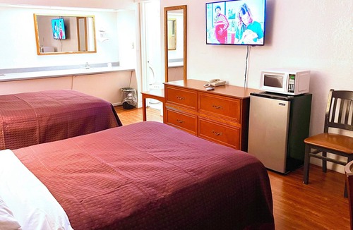 Hillsboro Hotel | Thunderbird Motel Hillsboro