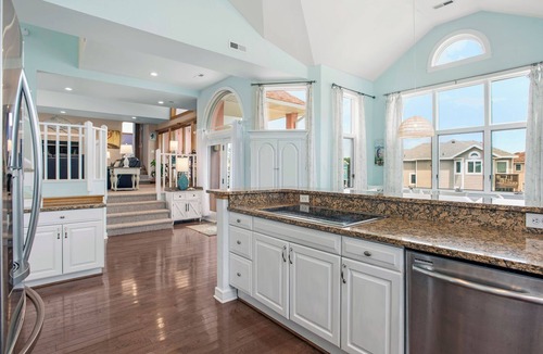 Monteray Shores House | Tickled Pink: Pool | Hot Tub | Elevator | Dogs OK