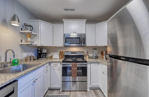 Crescent Beach Apartment | Tides & Tranquility