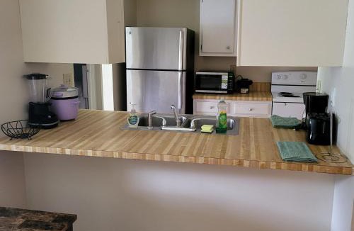 Snellville Apartment | Tiny Cute Home 9 miles from Stone Mountain Park