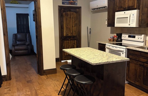 Wichita Falls Cabin | Tiny Home #5 2 bedroom/1 bathroom/5 beds