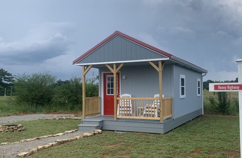 Lincoln Cabin | Tiny home!