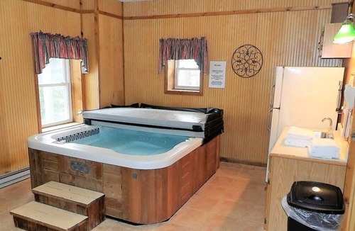Banner Elk House | TM-2 Discounted Concert Packages! Amazing 6-Bedroom Hot Tub