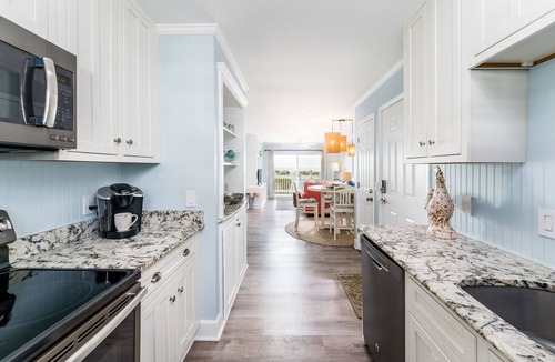 Carolina Beach Condo | Toes in the Water - Sands III 1C | Great Views!