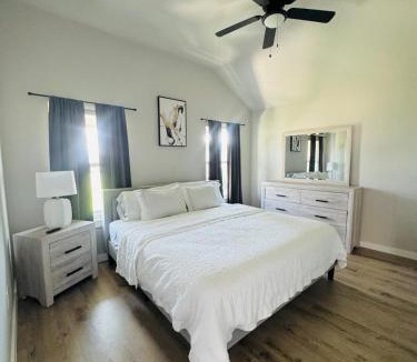 Abilene House | Tombstone Casa