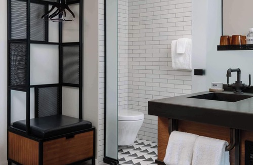 Downtown Austin Hotel | Tommie Austin, part of Jdv by Hyatt