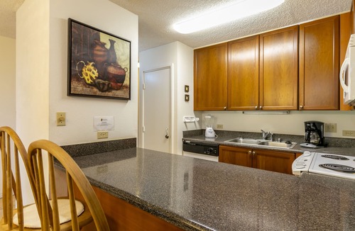 Kihei Condo | Top-Floor Kamaole Sands | Ocean View | A/C | Pool | Sleeps 6