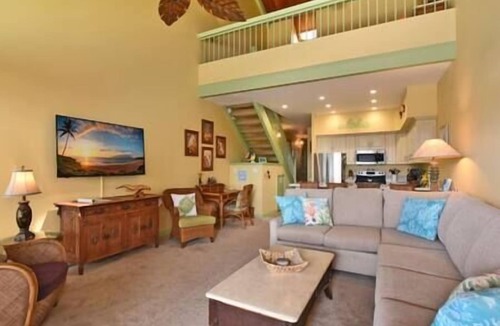Honokowai Apartment | Top floor oceanfront 2 bedroom condo, with expansive views