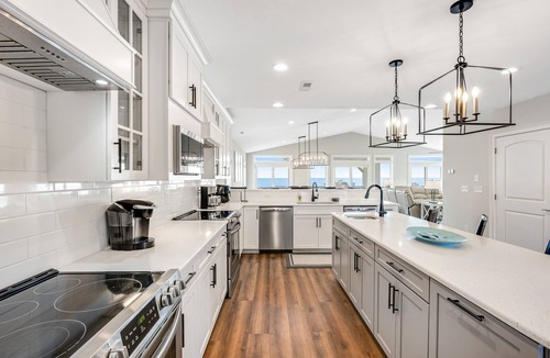 North Topsail Beach House | Topsail Tower: Oceanfront, private heated pool & hot tub, elevator & game room