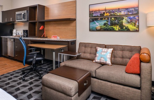West Ashley Hotel | TownePlace Suites by Marriott Charleston-West Ashley