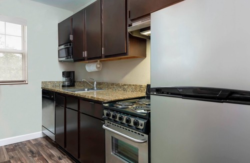 Windsor Forest Hotel | TownePlace Suites by Marriott Savannah Midtown