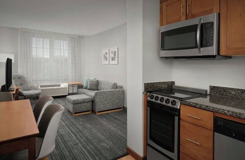 Norfolk - Virginia Beach Hotel | TownePlace Suites by Marriott Suffolk Chesapeake
