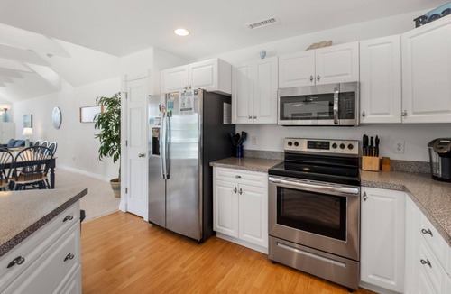 Buck Island House | Trade your shoes for flip flops,Caroline's Cove: Private Pool | Short Walk to th