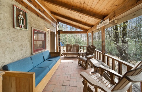 Blowing Rock Cabin | Traditional Cabin with Modern Conveniences