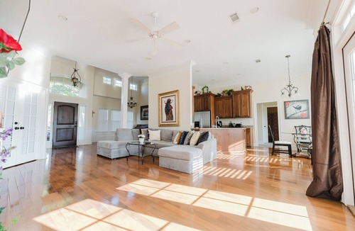 Albany House | Tranquil and Luxurious 3BR/2.5BA home in Albany