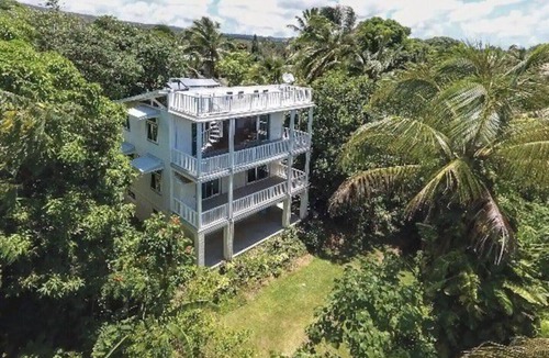 Kehena Beach Estates House | Tranquil Kehena Beach Mezzanine Tropical Retreat