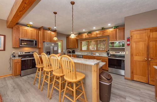 Thayerville House | Tranquil Lakefront w/Twin Hot Tubs & Dock