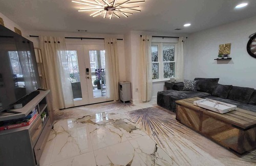 Suwanee House | Tranquil Oasis w/Firepit-Ambient-Lights-Stargazing Flexible Lease - Flex Leasing