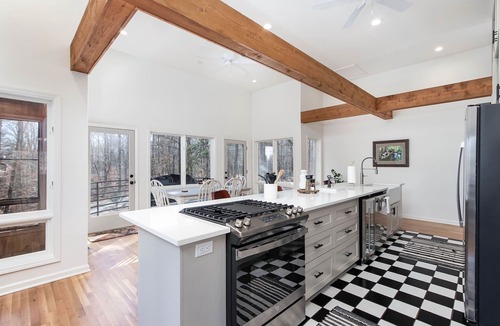 Bogart Cabin | Tranquil, Peaceful Riverhouse in Monroe GA; Close to Athens!