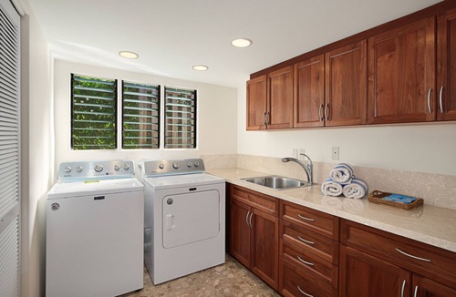 Princeville House | Tranquil Private Getaway w/Pool, Hot Tub & Lanai!