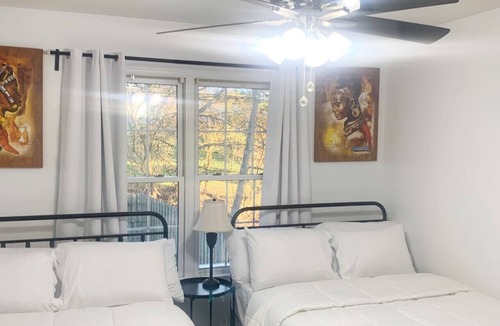 North Laurel House | Tranquil Private Rm 4 Four