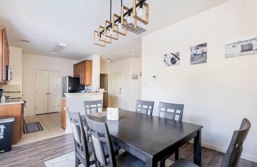Brushy Creek House | Tranquil Townhome in at Great Oaks, nestled in the heart of Round Rock! n
