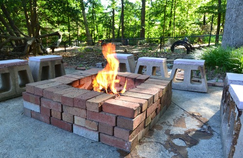 Fredericksburg House | Tranquility, Civil war park walk, and sauna