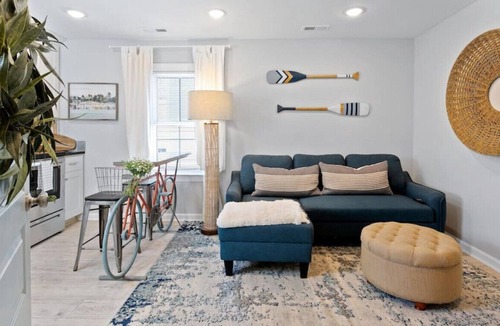 Downtown Apartment | Traveling Workers 1/1 with 30 day stays+