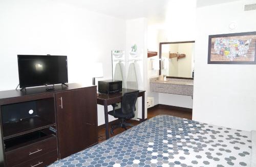 North Charleston Cabin | Travelodge by Wyndham North Charleston