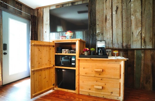 Springfield Resort | Tree Fort Balcony Suite