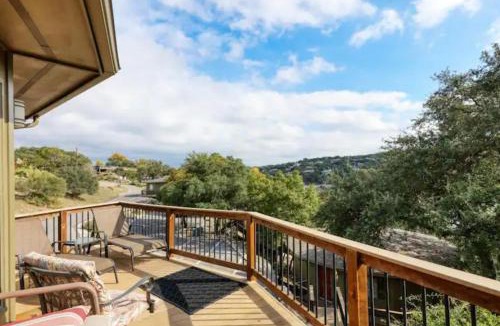 Lakeway Apartment | Tree House on Lake Travis #15
