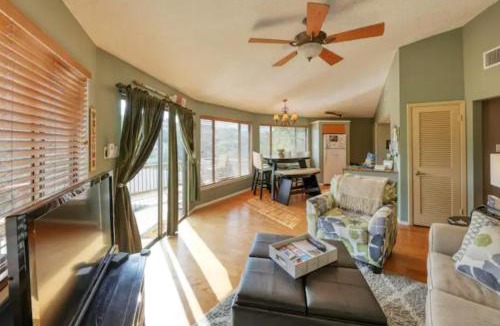 Lakeway Apartment | Tree House on Lake Travis #15