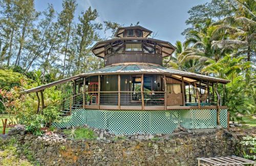 Keaau House | Tropical Cabana with Deck, Hot Tub and Lush Scenery!
