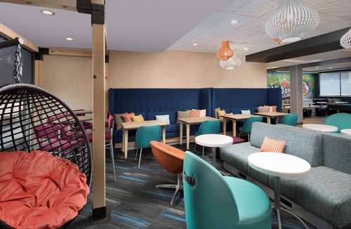 McDonough Hotel | Tru by Hilton McDonough